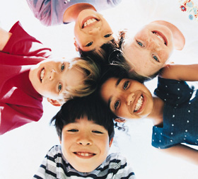 kids-huddle